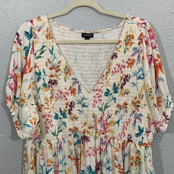 Torrid Floral Print Midi Swiss Dot Shirred Dress with Pockets size 3X - Picture 3 of 16